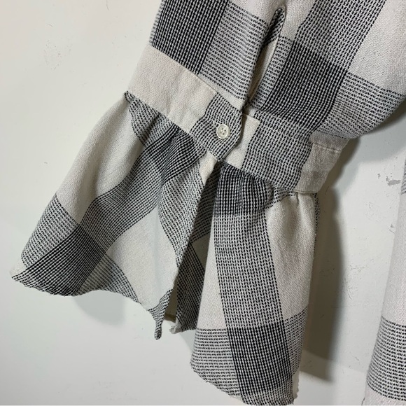 2/$35 Lane Bryant Plaid Bell Ruffle Sleeve Blouse Tunic - Picture 9 of 13